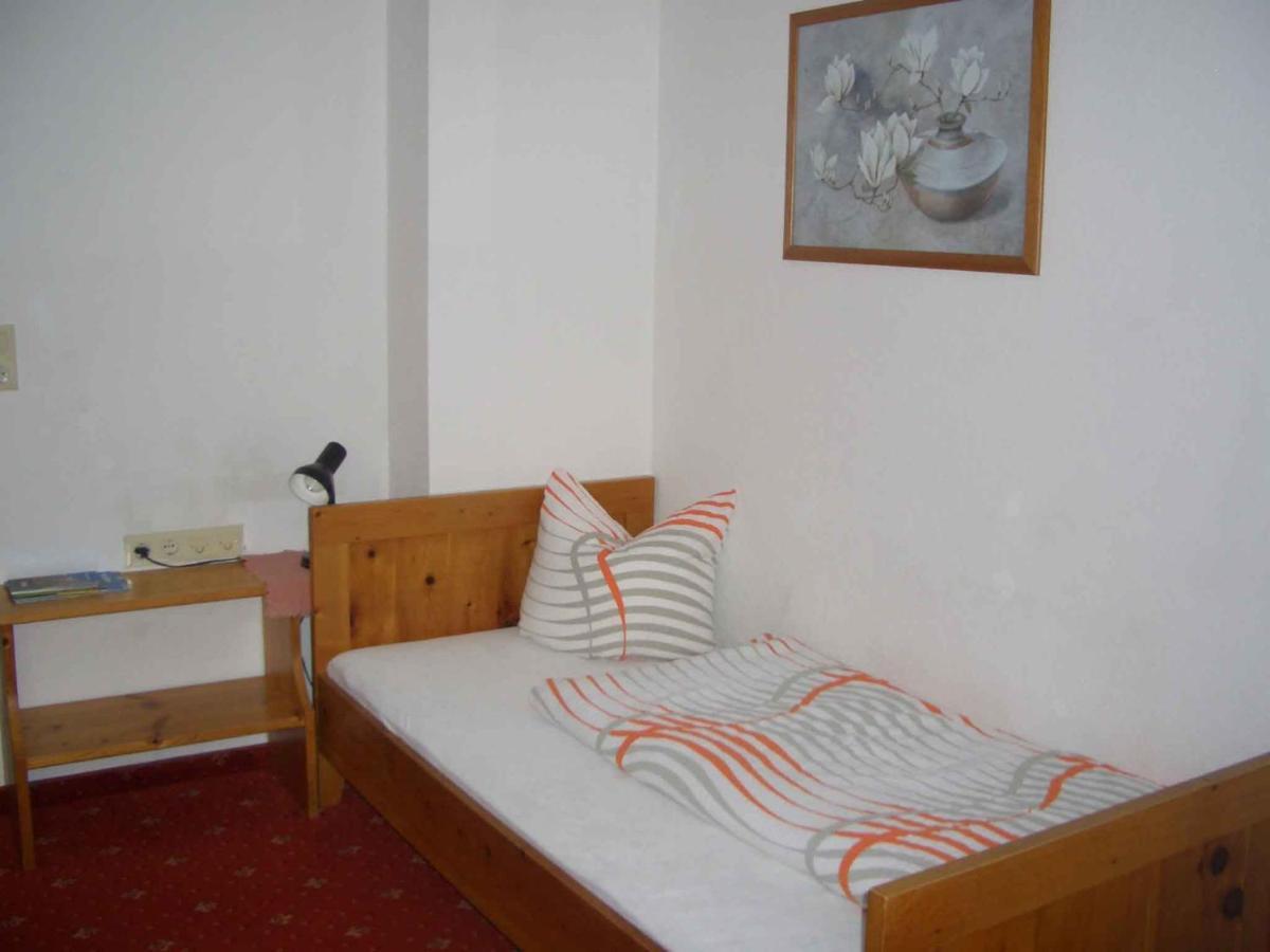 Haus Brigitte - Preise Inclusive Pitztal Sommer Card แยร์สเซินส์ ภายนอก รูปภาพ