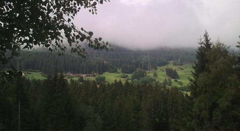 Haus Brigitte - Preise Inclusive Pitztal Sommer Card แยร์สเซินส์ ภายนอก รูปภาพ