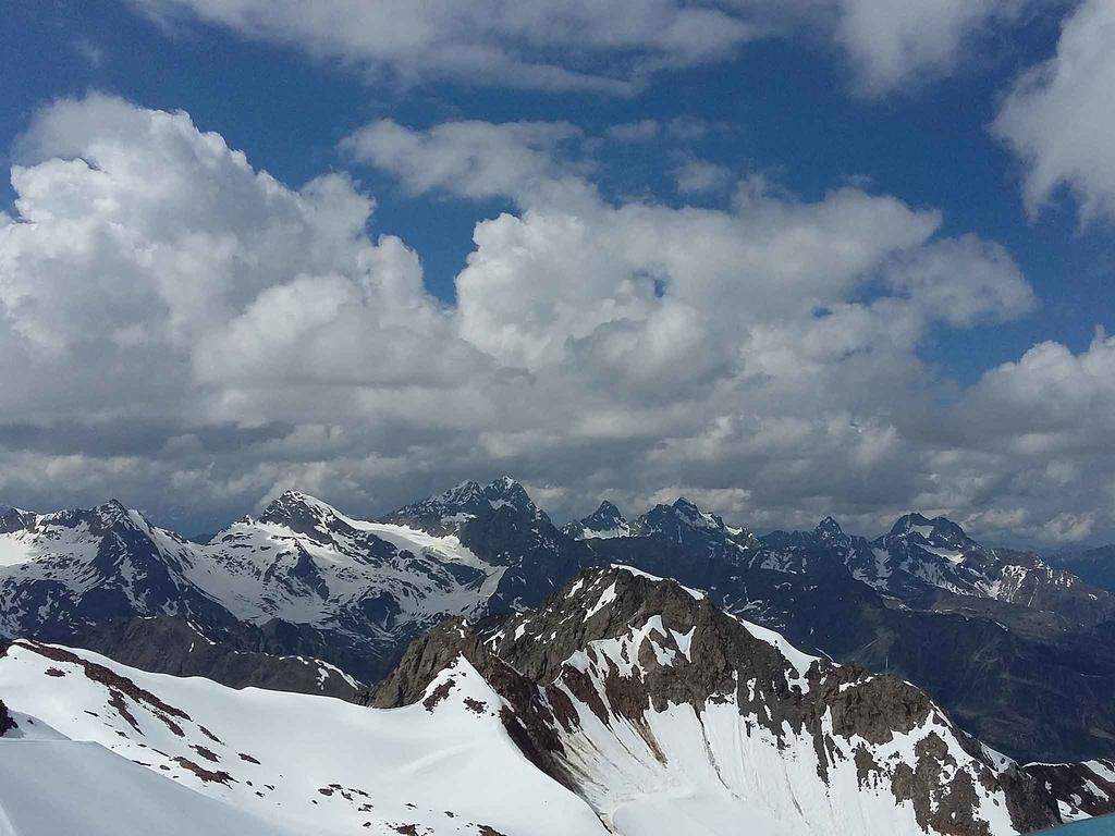 Haus Brigitte - Preise Inclusive Pitztal Sommer Card แยร์สเซินส์ ภายนอก รูปภาพ