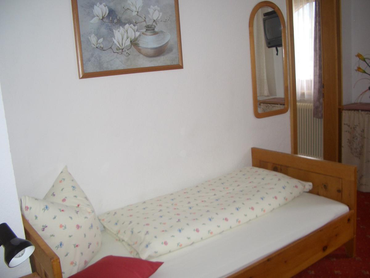 Haus Brigitte - Preise Inclusive Pitztal Sommer Card แยร์สเซินส์ ภายนอก รูปภาพ
