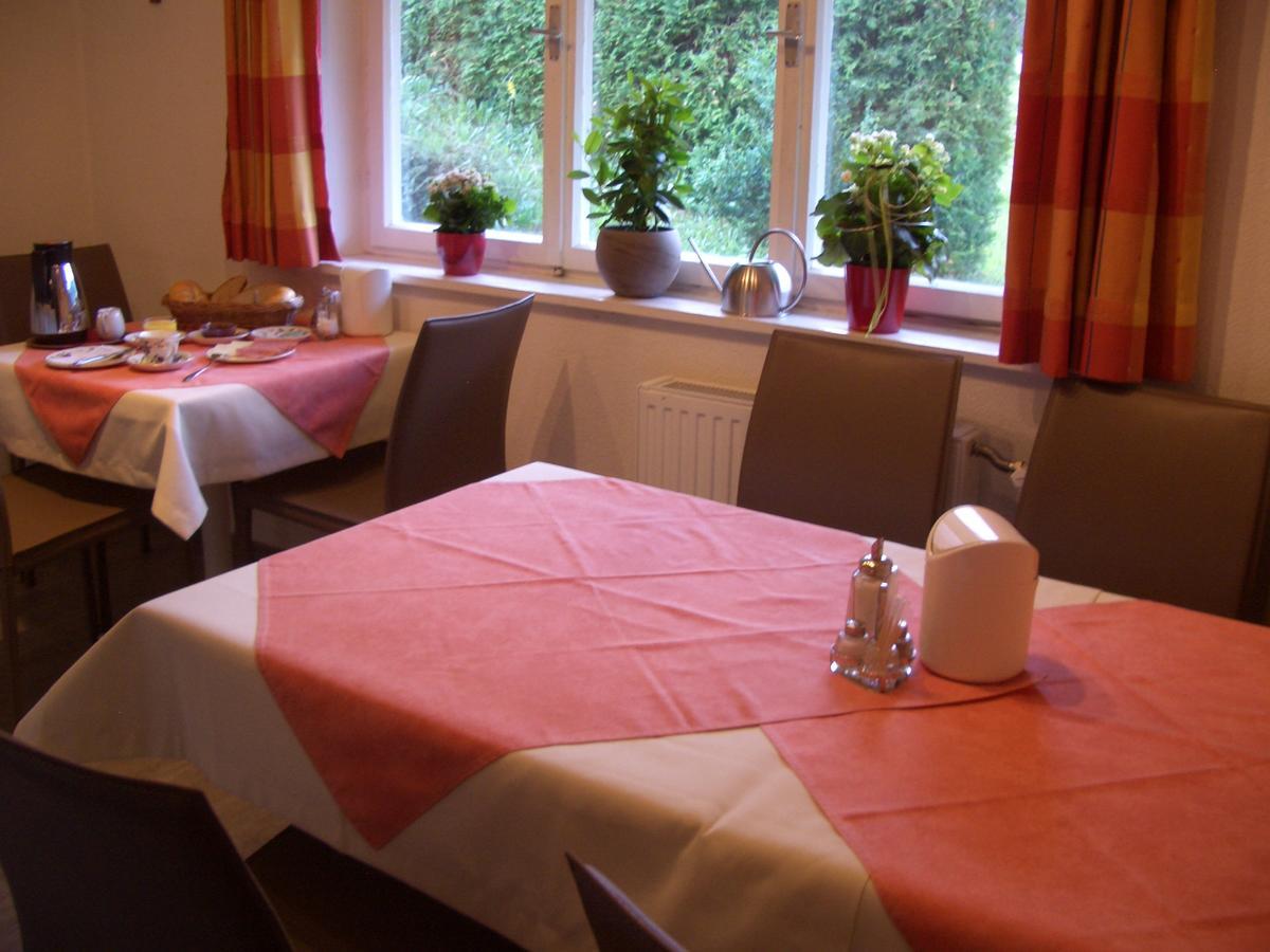 Haus Brigitte - Preise Inclusive Pitztal Sommer Card แยร์สเซินส์ ภายนอก รูปภาพ