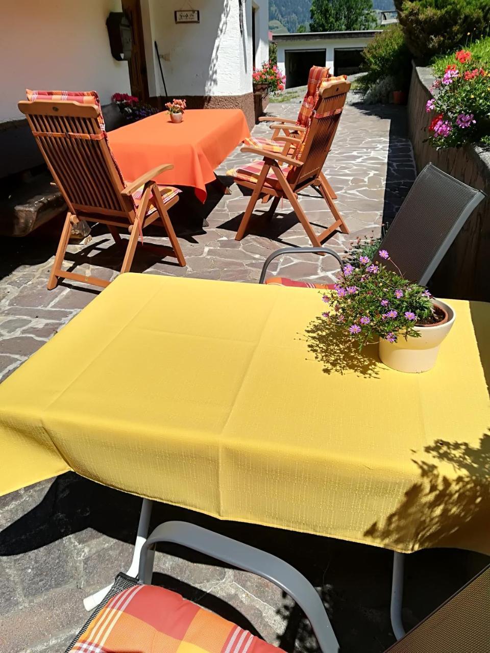 Haus Brigitte - Preise Inclusive Pitztal Sommer Card แยร์สเซินส์ ภายนอก รูปภาพ